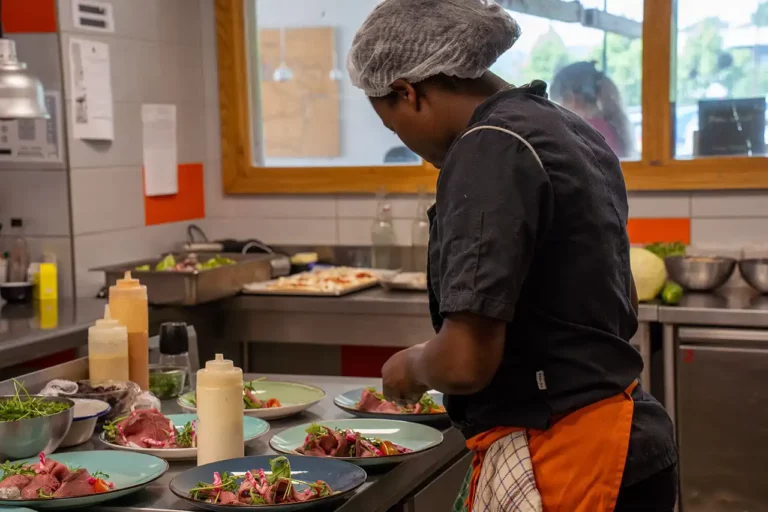 Salariée en insertion Fauve Restaurant