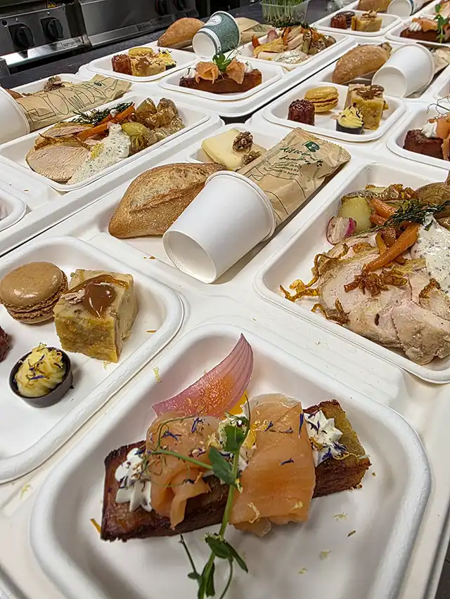 Plateaux-repas du restaurant Fauve Norroy