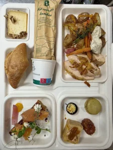 Les plateaux-repas proposés par le restaurant Fauve